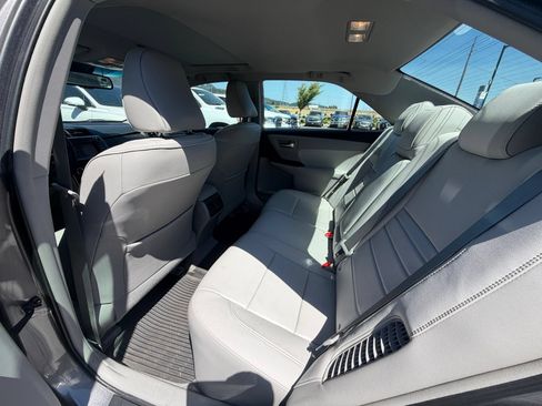 Used 2016 Toyota Camry XLE w/ Moonroof Package FWD image 7