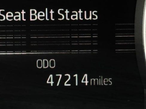 Used 2021 Toyota Highlander XLE FWD image 22