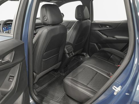Used 2026 Chevrolet Equinox LT w/ Convenience Package II FWD image 25