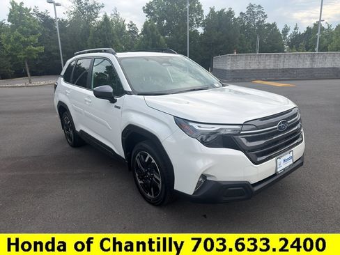 Used 2026 Subaru Forester Premium AWD/4WD image 1