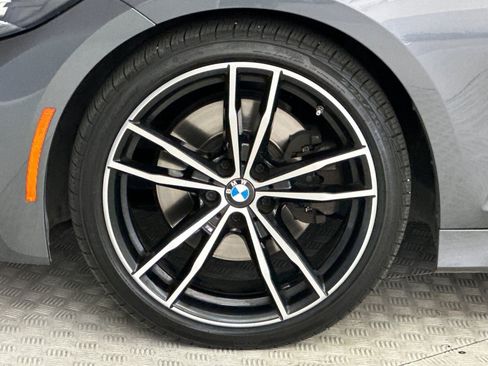 Used 2022 BMW 330i Sedan w/ M Sport Package RWD image 12