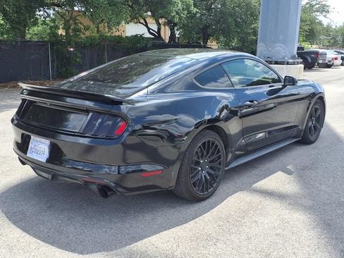 Used 2015 Ford Mustang Coupe RWD image 7