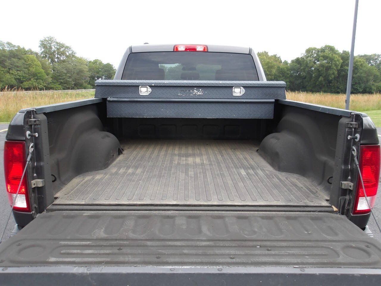 Used 2017 RAM 1500 Express w/ Express Value Package AWD/4WD image 26