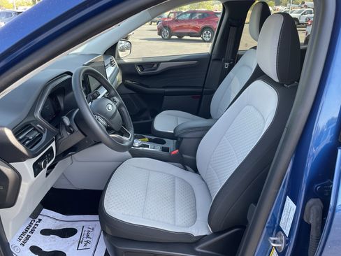 Used 2023 Ford Escape Active w/ Tech Pack #1 image 14
