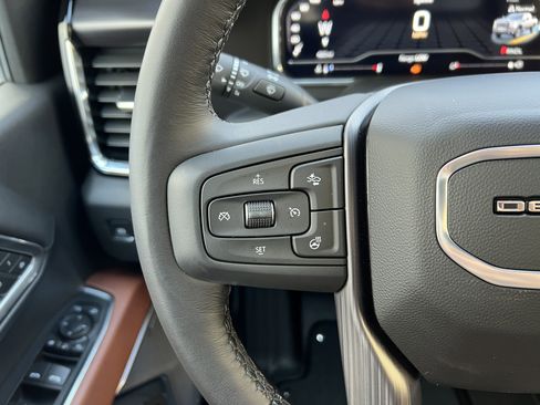 Used 2025 GMC Sierra 3500 Denali Ultimate image 28