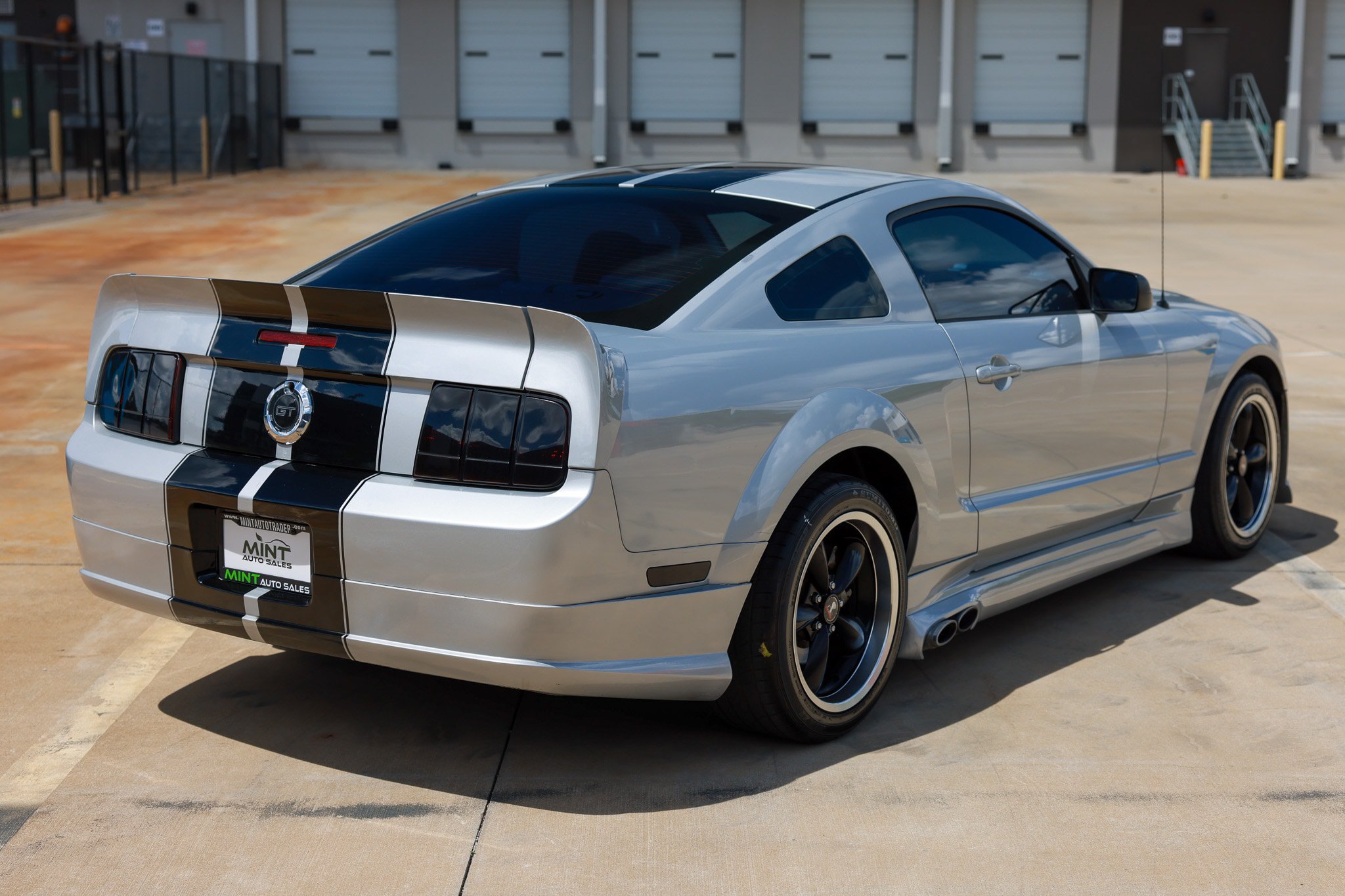 Used 2006 Ford Mustang GT Premium RWD image 14