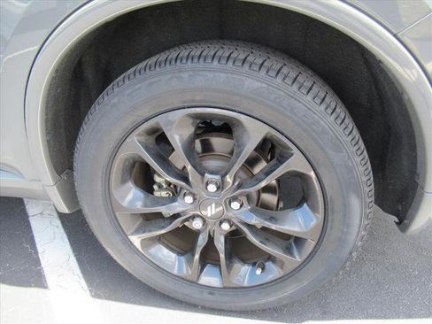 Used 2022 Dodge Durango GT RWD image 8