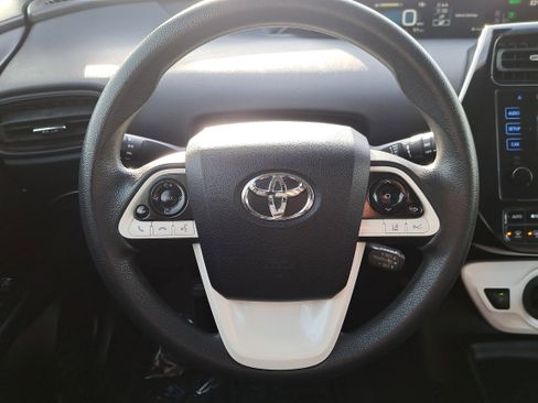 Used 2017 Toyota Prius Two image 23