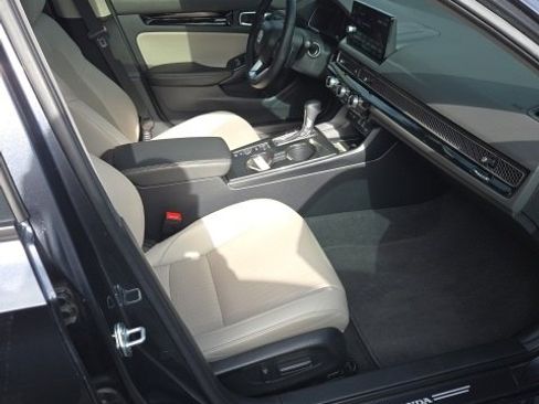 Used 2024 Honda Civic Touring image 34