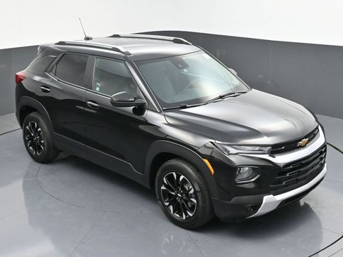 Used 2023 Chevrolet TrailBlazer LT FWD image 43