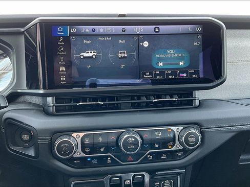 Certified 2025 Jeep Wrangler Unlimited Sahara w/ Safety Group image 35