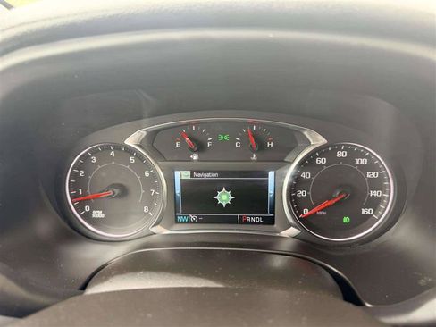 Used 2017 GMC Acadia SLT w/ LPO, Floor Liner Package AWD/4WD image 31