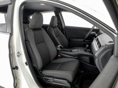 Used 2021 Honda HR-V Sport image 35