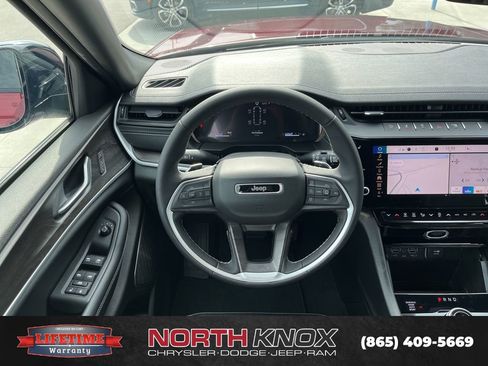 New 2026 Jeep Grand Cherokee L Limited w/ Limited Altitude Package AWD/4WD image 14