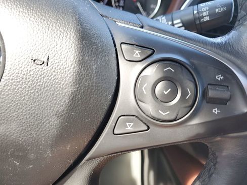 Used 2019 Buick Enclave Avenir image 29