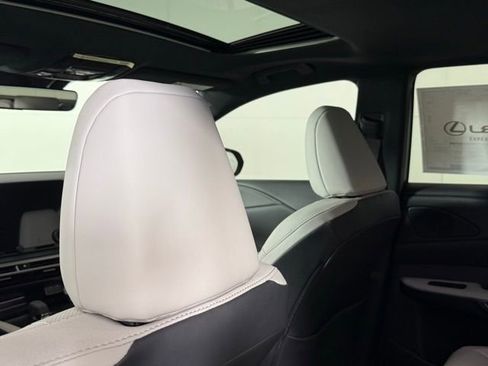 New 2026 Lexus RX 350h image 23