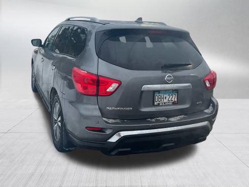 Used 2019 Nissan Pathfinder S image 5