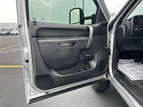 Used 2012 Chevrolet Silverado 2500 LT w/ Interior Plus Package AWD/4WD image 19