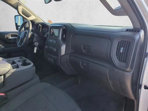 Used 2021 Chevrolet Silverado 2500 Custom w/ Custom Value Package image 21