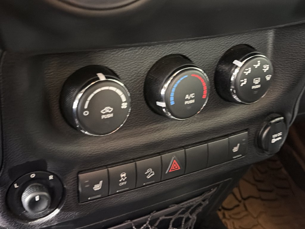 Used 2017 Jeep Wrangler Unlimited Sport w/ Quick Order Package 24S AWD/4WD image 22