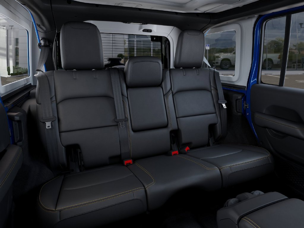 New 2026 Jeep Wrangler Unlimited Sahara AWD/4WD image 15