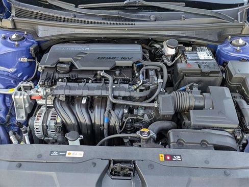 Certified 2022 Hyundai Elantra SEL image 20