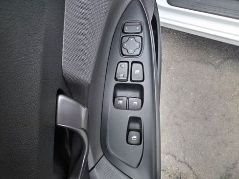 Used 2019 Hyundai Veloster 2.0 FWD image 20