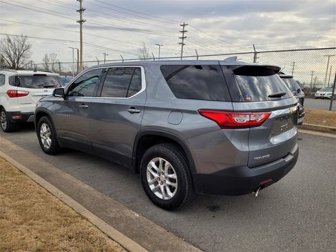 Used 2019 Chevrolet Traverse LS w/ LPO, Floor Liner Package image 5
