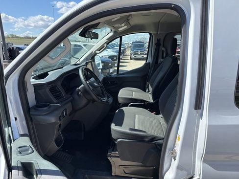 Used 2023 Ford Transit 350 XLT image 18