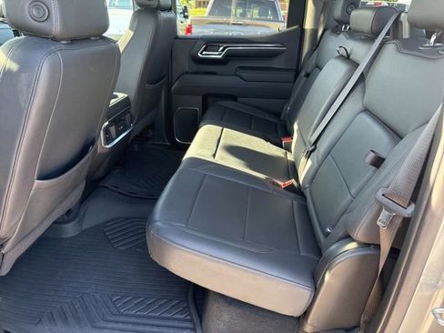 Used 2023 Chevrolet Silverado 1500 LTZ AWD/4WD image 14