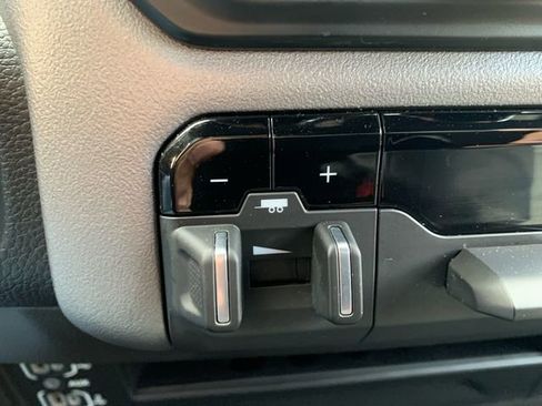 Used 2024 RAM 2500 Big Horn w/ Bed Utility Group image 34