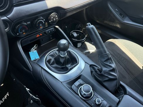 Certified 2025 MAZDA MX-5 Miata Club RWD image 13