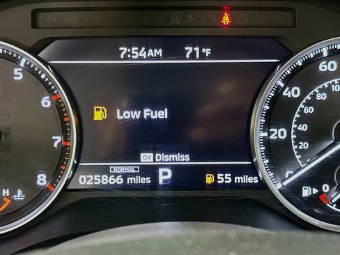 Used 2025 Mitsubishi Outlander ES image 18