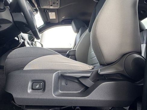 Used 2024 Toyota Tacoma 4x4 Double Cab image 14