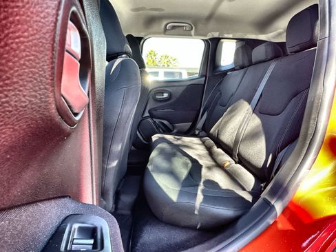 Used 2020 Jeep Renegade Sport AWD/4WD image 4