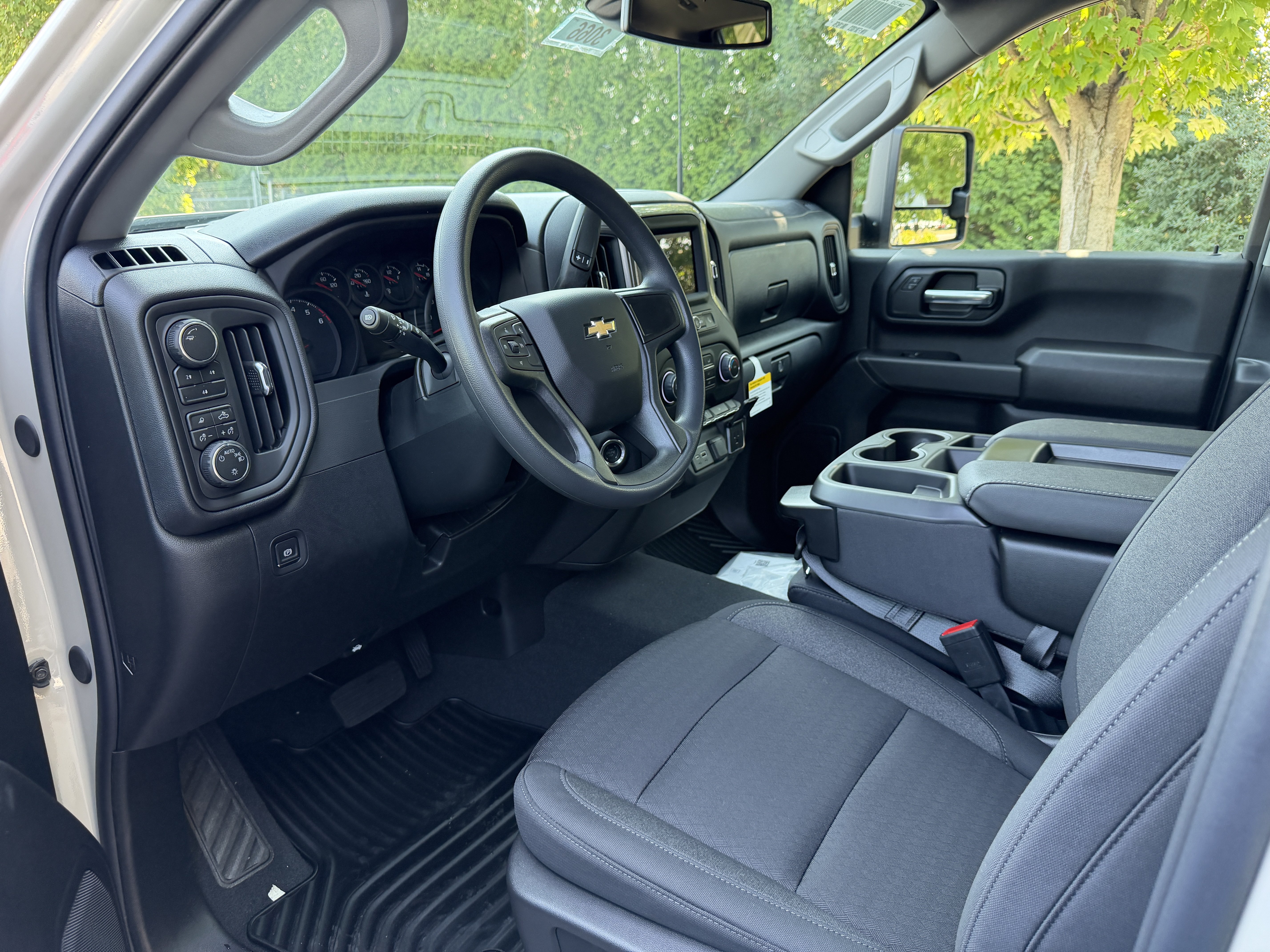 New 2026 Chevrolet Silverado 2500 Custom w/ Custom Value Package AWD/4WD image 12