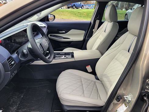 New 2026 Nissan Sentra SL w/ Floor Mat Package image 11