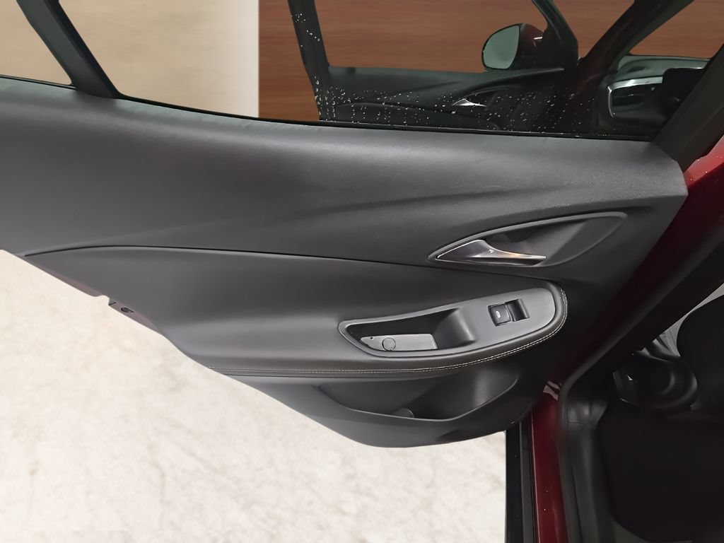 Used 2024 Buick Encore GX Sport Touring FWD image 15