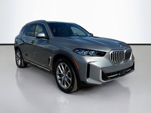 New 2026 BMW X5 xDrive40i image 1