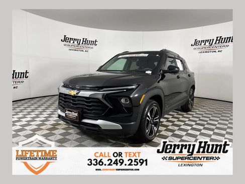 Used 2024 Chevrolet TrailBlazer LT AWD/4WD image 1