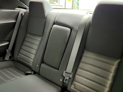 Used 2010 Dodge Challenger R/T RWD image 18