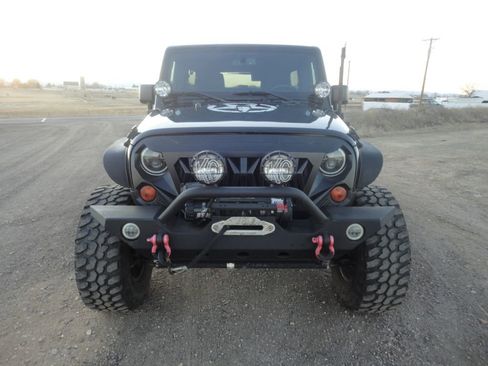 Used 2013 Jeep Wrangler Unlimited Sport image 3