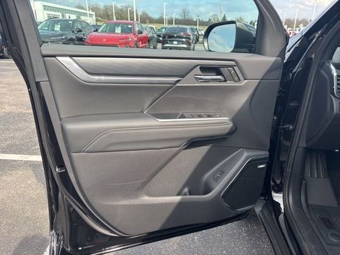 New 2026 GMC Acadia Elevation w/ Super Cruise Package AWD/4WD image 12
