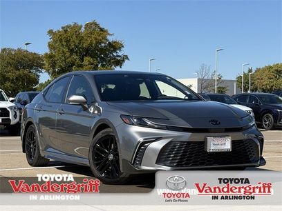 Used 2025 Toyota Camry SE