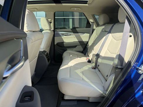 New 2026 Cadillac XT5 Premium Luxury image 11