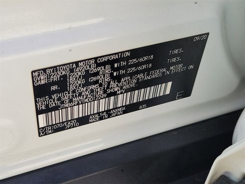 Used 2021 Toyota RAV4 XLE Premium image 34