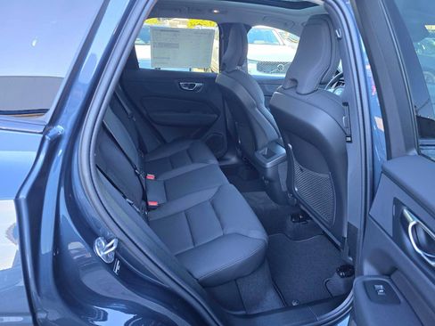 New 2026 Volvo XC60 B5 Core image 12
