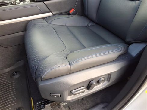 New 2026 Toyota Tundra Platinum w/ TRD Off-Road Package image 18