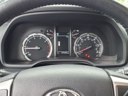 Used 2023 Toyota 4Runner Limited AWD/4WD image 22