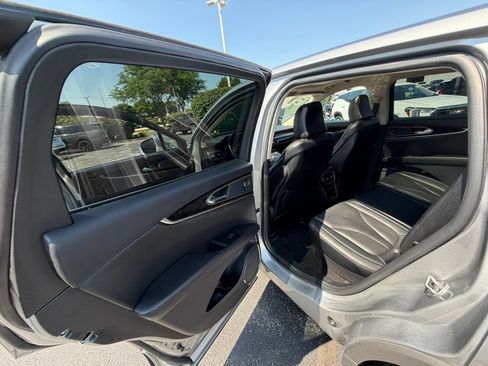 Used 2021 Lincoln Nautilus Reserve AWD/4WD image 30